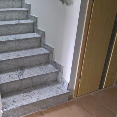 Schody Carrara 1